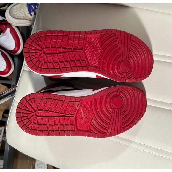 Size 10 - Jordan 1 Retro OG High Chicago main image 6